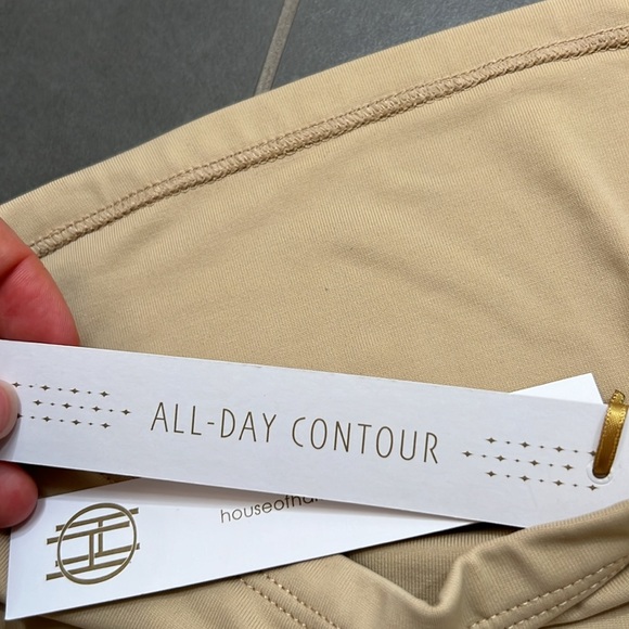 NWT House of Harlow tank size small - Picture 6 of 6